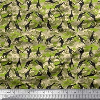 Zelena pamučna tkanina od batista u točkicama, s maskirnom teksturom i životinjskim printom žirafe iz